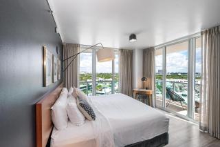 Modern Grove Studio with Parking - 4