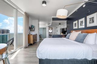 Modern Grove Studio with Parking - 1