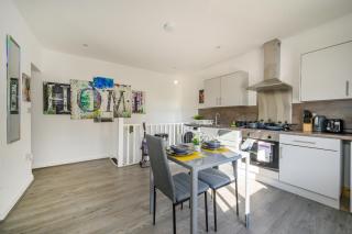 11F2 Captivating & luxurious Stay - 9