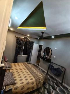 Day 2 Day Guest House - 4