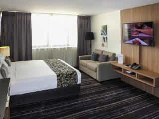 Mantra Gladstone - 1