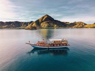 Komodo Top Sailing - 0