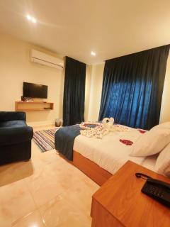 Kush Hotel, Grand Museum & Pyramids View - 1