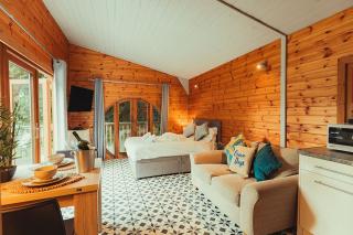 Robin Woodside Lodge - 3