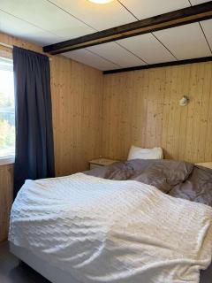 Spacious Summerhouse with Hot Tub & Garden - 5