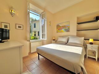 Villa Angelina Holiday Homes I Casa Limone I Villa in città I 6 ospiti I Mare 5 min I Giardino I Parcheggio privato - 9