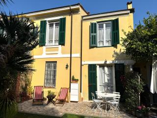 Villa Angelina Holiday Homes I Casa Limone I Villa in città I 6 ospiti I Mare 5 min I Giardino I Parcheggio privato - 0