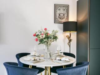 Stylish Retreat for Your Short Getaway - 2