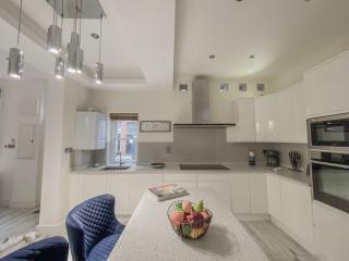 Tranquil Urban Oasis in Kensington - 2