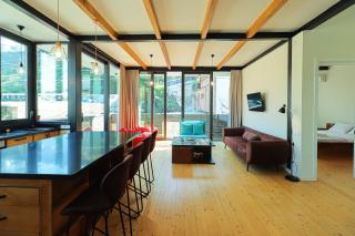 Sololaki Gem 2BR Apt with Balcony - by Wehost - Tbilisi - 6