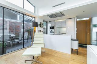 Stylish house with superb space - 2