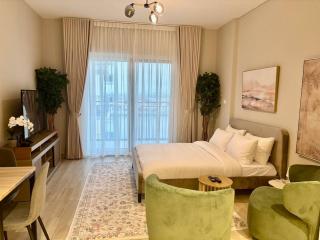 Relaxing Studio Canal & Pool View Yas Island - 0
