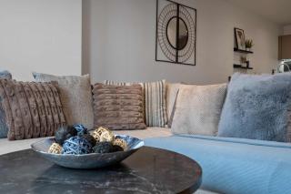 Seraphine Residence - Luxury 1BR Apartment - 5