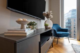 Seraphine Residence - Luxury 1BR Apartment - 6