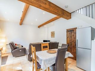 Shire Cottage - Uk37451 - 2