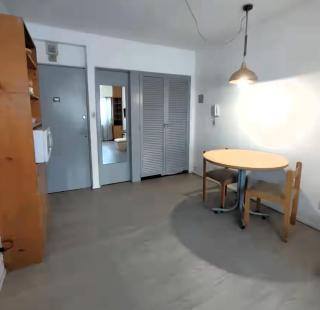 Studio sobre calle Suipacha - 8