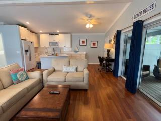 Tarpon - Spacious Updated W&D Full Kitchen 1.5 Mi to Beach - 7