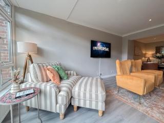 Large 6 bedroom Residence Retreat in Holland Park - 1