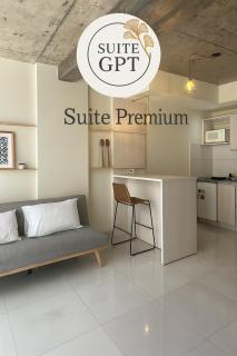 Moderna Suite GPT con piscina y cochera - 0