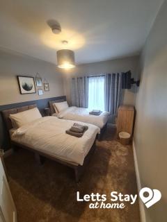 Coachway Cottage - 6