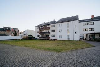 Schöne, zentral gelegene &renovierte Wohnung in NR - 7
