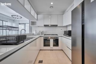 bnbmehomes - Downtown Views II - 7