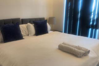 London 1 Bed Apartment close to Barking Station - 8