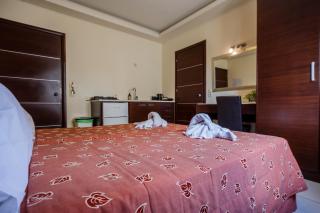 Vivian Hotel - 3