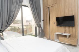 Luxury 3BR Apt w balcony view in Chevron, Lekki - 0