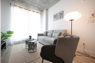 Charming 1BR Old Port - Sofa Bed - Balcony with City View - 9
