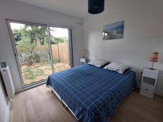 Le Flamboyant, central, plage & port - 5