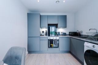 Stylish 1-Bed Fast Wi-Fi Easy Access to City - 5