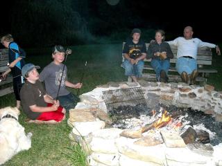Secluded Cabin Getaway in the Mountain Town of Burnsville, North Carolina - 9