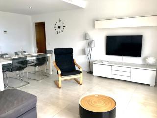 Ribera Luar Penthouse 2459 - 2