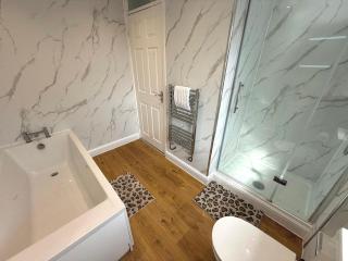 Hamble House 3 bedrooms - 6 beds - 3