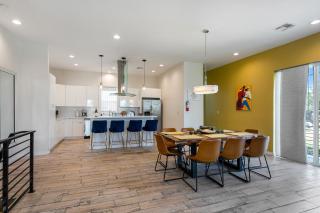 Spacious 4BR Home w Pool & Parking !!! - 3