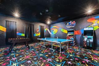 Great 8 br villa w games theater pool by Disney - 4