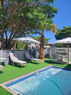 Modern 3-Bedroom Home near OR Tambo Airport - 9
