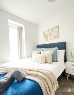 Sunny Westside Two 2BR Flat with City View - 0