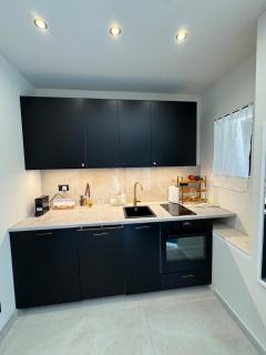 Blue door apartment - 9