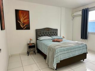 Quadra mar com vista lateral em BC - 8