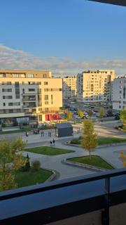 Kasper Coresi Mall - Rise Private Apartments & Suites - 2