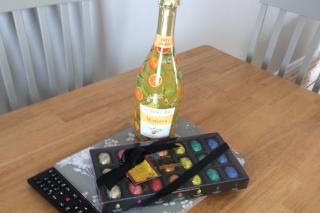 Apartment - Sleeps 2 - Wood Fire - Parking - 7