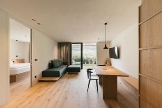 Apartment Garden Loggia - 4