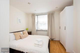 Elegant 2 Bed Marylebone Flat with Balcony - 3