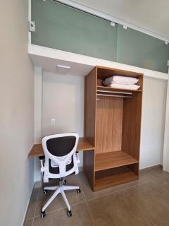 Apto moderno em frente a praia no Embare em Santos - 1