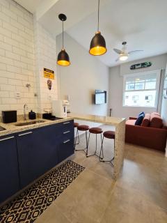 Apto moderno em frente a praia no Embare em Santos - 0