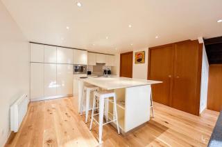 Les Maries - Magnifique T2 refait à neuf - hypercentre - 6