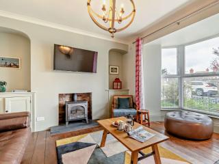 4 Bed in Tenby FB193 - 7