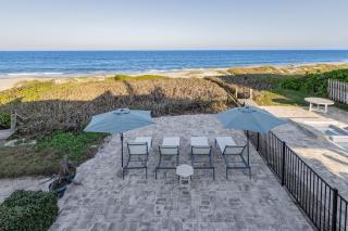 Luxurious Oceanfront Townhouse - 9